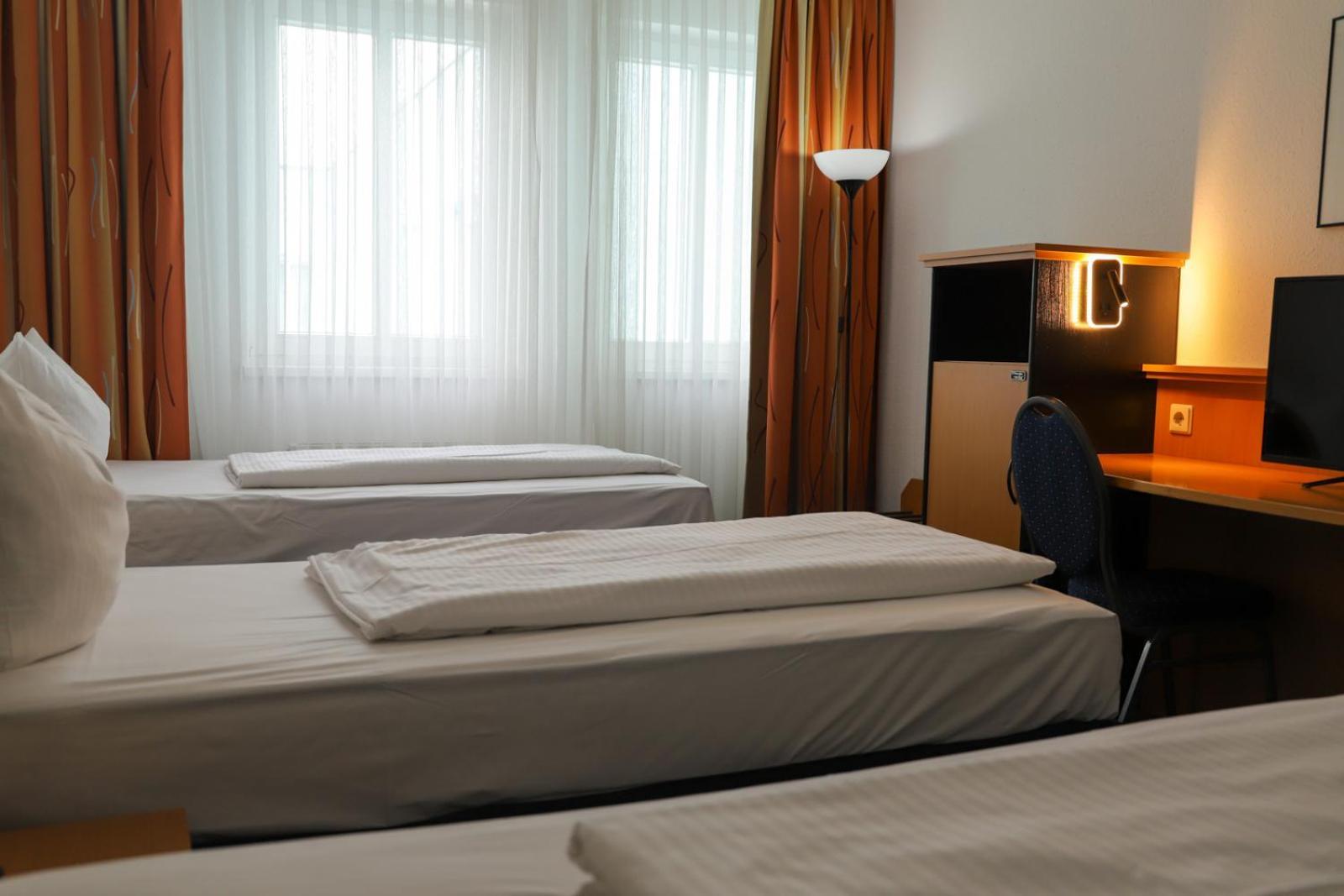 Hotel Am Suedtor Backnang Buitenkant foto