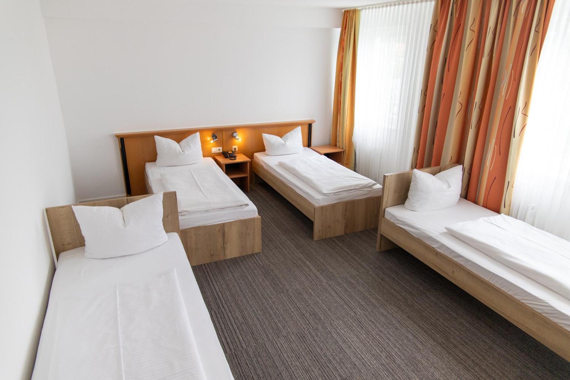Hotel Am Suedtor Backnang Buitenkant foto
