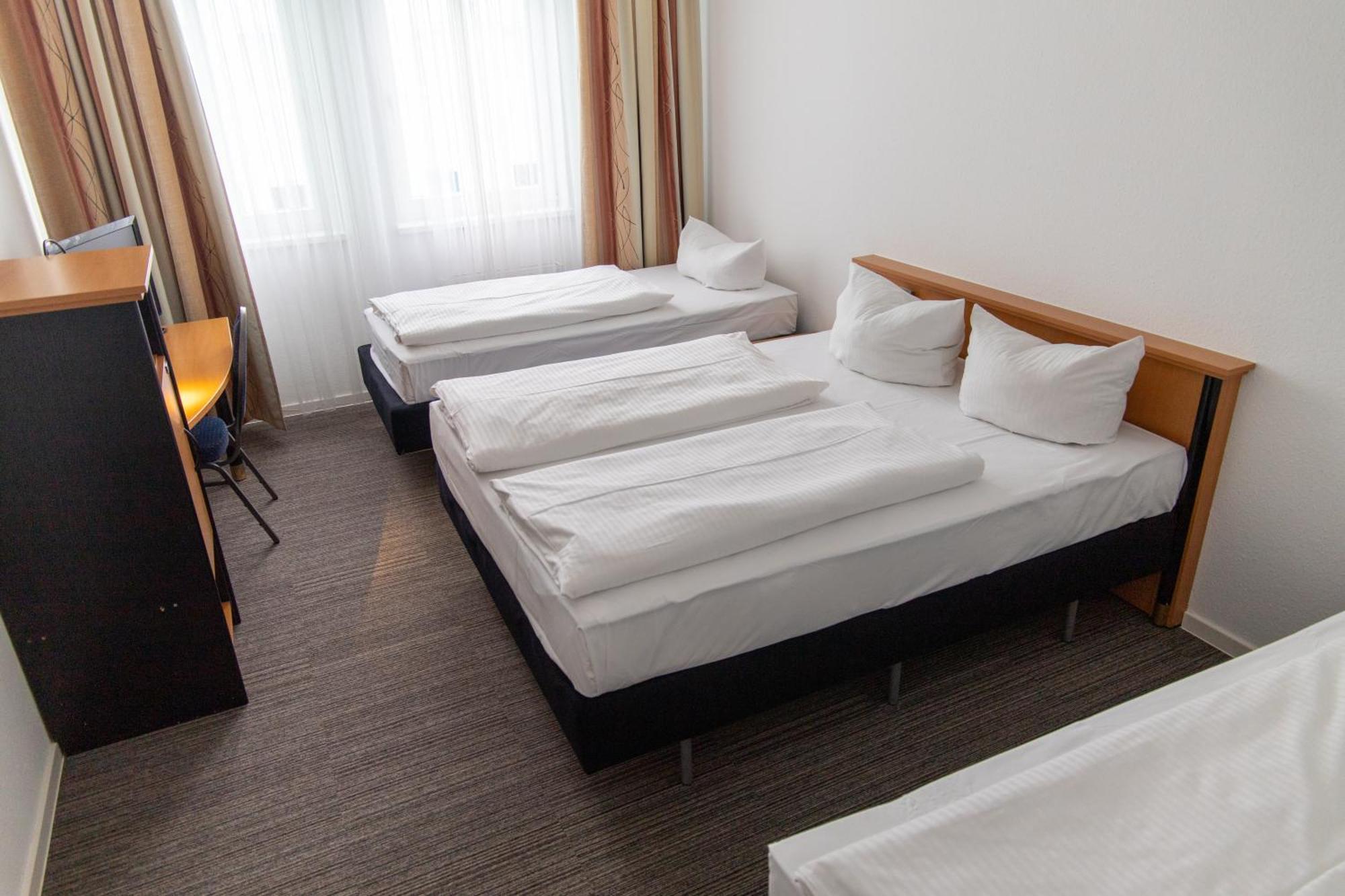 Hotel Am Suedtor Backnang Buitenkant foto